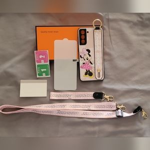Minnie Mouse phone case with wristband and cross-body lanyard. Galaxy S21 5G
